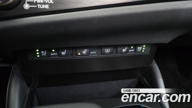 Lexus ES300h 2024 — Şəkil 21/35