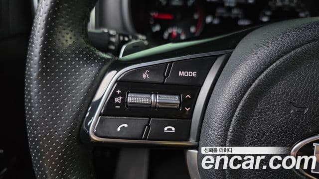 Kia Sportage The Bold 2021 — ფოტო 1/34