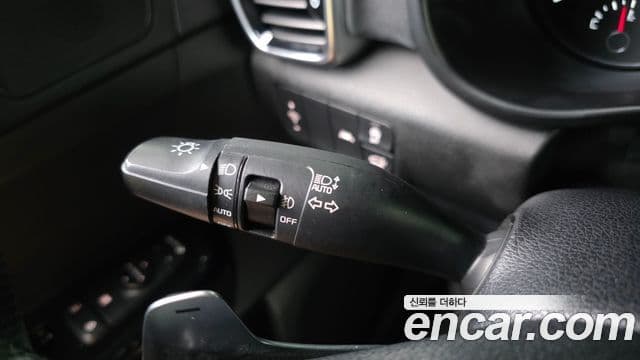 Kia Sportage The Bold 2021 — ფოტო 25/34