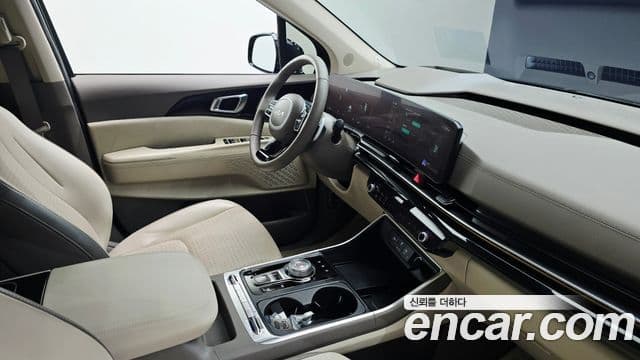 Kia Carnival 2024 — Фото 19/20