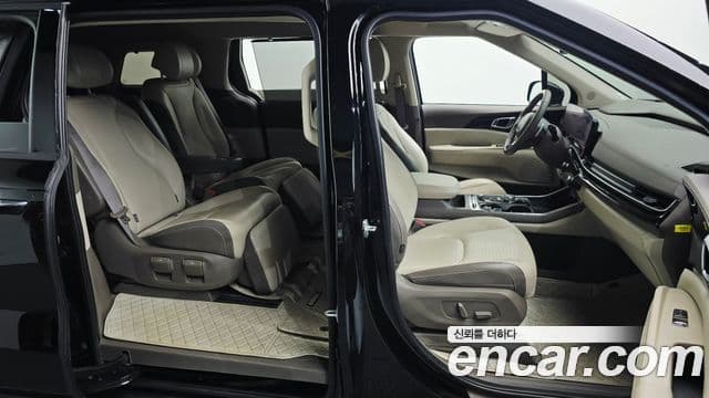 Kia Carnival 2024 — Фото 20/20