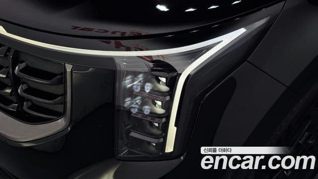 Kia Carnival 2024 — Photo 17/37