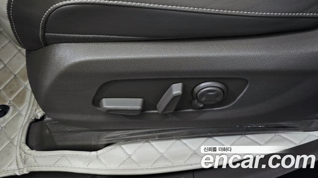 Kia Carnival 2024 — Photo 12/37
