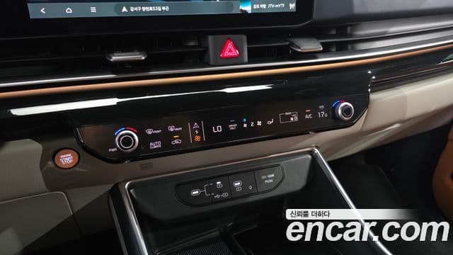 Kia Carnival 2025 — Фото 17/20