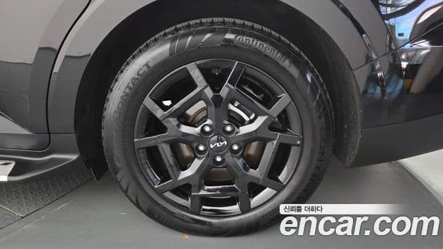 Kia Carnival 2025 — Şəkil 36/40