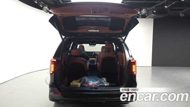 Kia Carnival 2025 — Şəkil 2/40