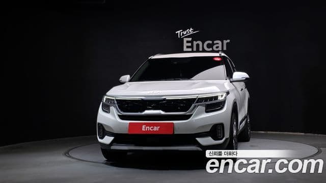 Kia Seltos 2021 — Фото 3/20