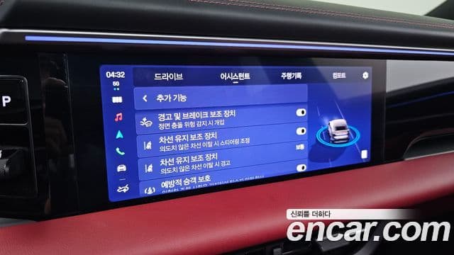 Porsche Macan EV 2025 — Photo 15/20