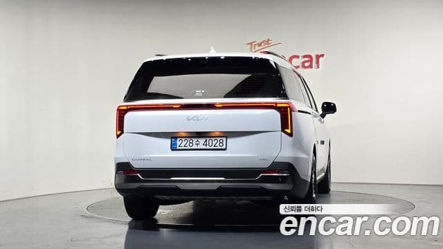 Kia Carnival 2024 — Фото 4/20