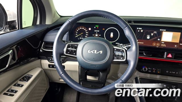Kia Carnival 2024 — Фото 14/20