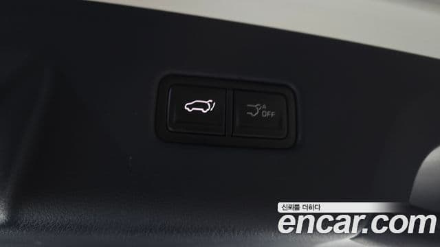 Kia Carnival 2024 — Фото 18/20