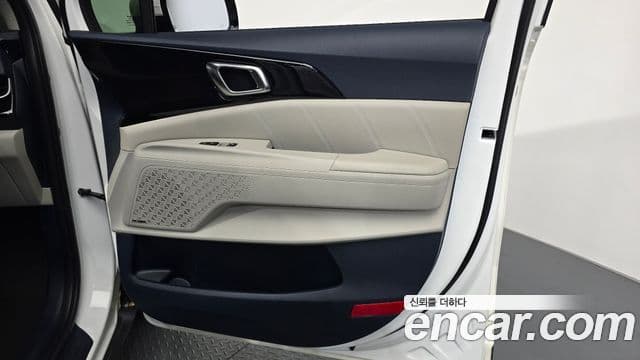 Kia Carnival 2024 — Şəkil 30/35