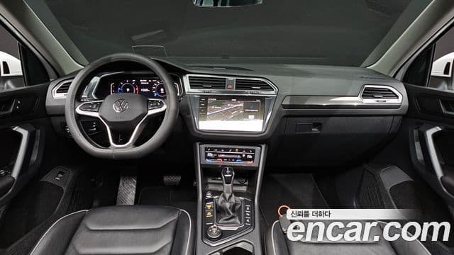 Volkswagen Tiguan 2023 — Photo 25/35