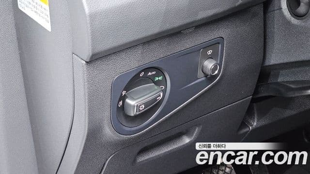 Volkswagen Tiguan 2023 — Photo 23/35