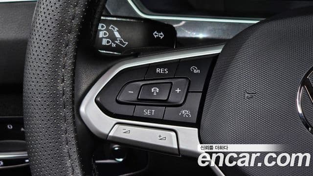 Volkswagen Tiguan 2023 — Photo 16/35