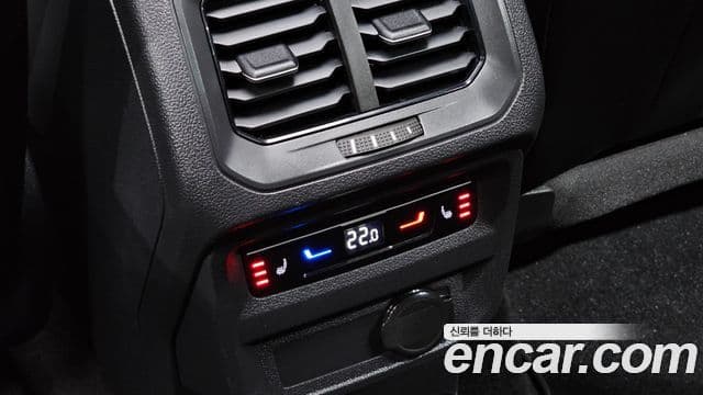 Volkswagen Tiguan 2023 — Photo 27/35