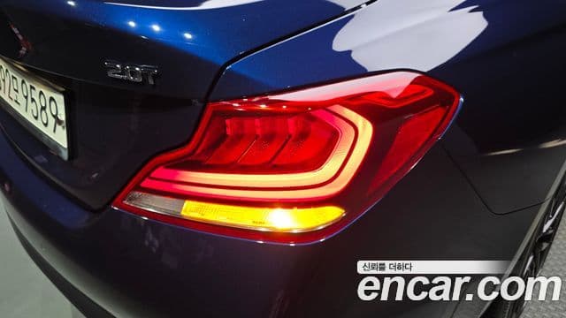 Genesis G70 2020 — Photo 24/34