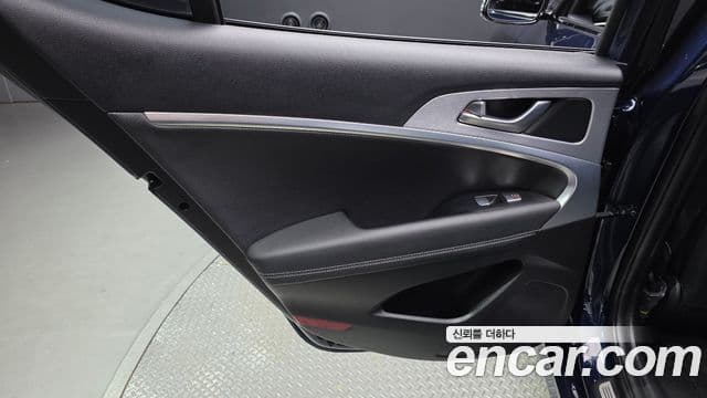 Genesis G70 2020 — Photo 7/34