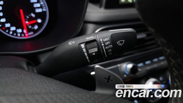 Genesis G70 2020 — Photo 23/34