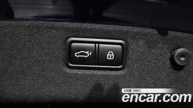 Genesis G70 2020 — Photo 34/34