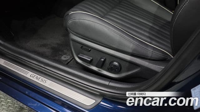 Genesis G70 2020 — Photo 8/34