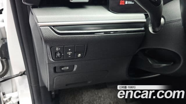 Kia K5 2024 — Şəkil 12/35
