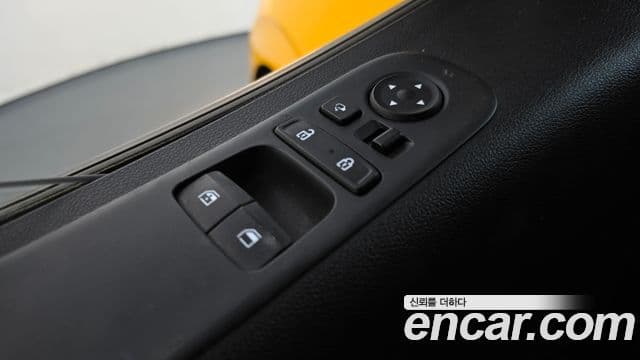 Hyundai Staria 2022 — Photo 33/33