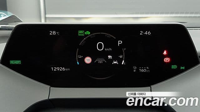 Toyota Prius 2024 — Фото 8/20