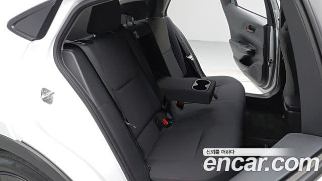 Toyota Prius 2024 — Фото 13/20