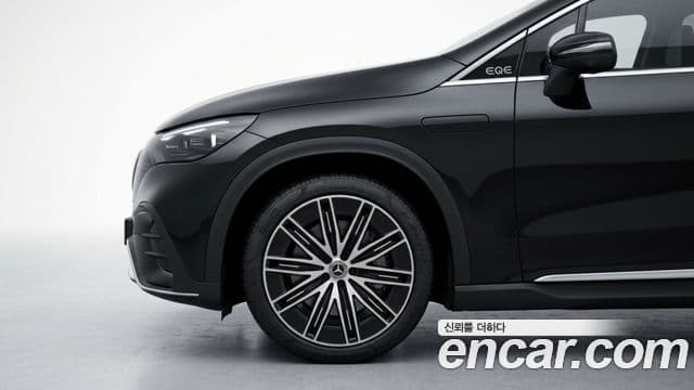 Mercedes-Benz EQE SUV 2025 — ფოტო 2/12
