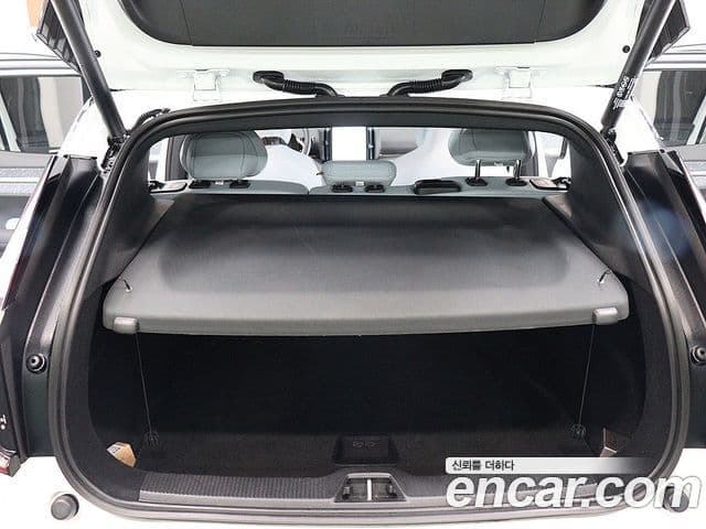 Volvo EX30 2025 — Photo 12/12
