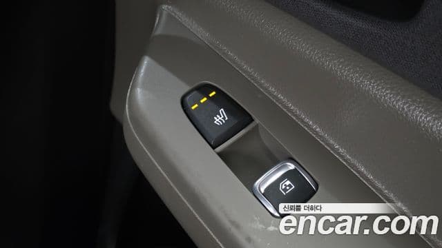 Kia Carnival 2024 — Şəkil 10/37