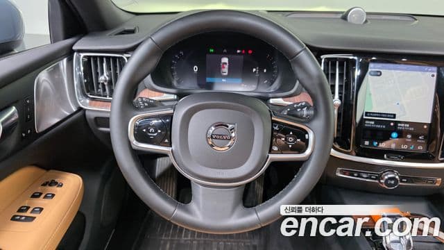 Volvo V60 Cross Country 2022 — ფოტო 4/35