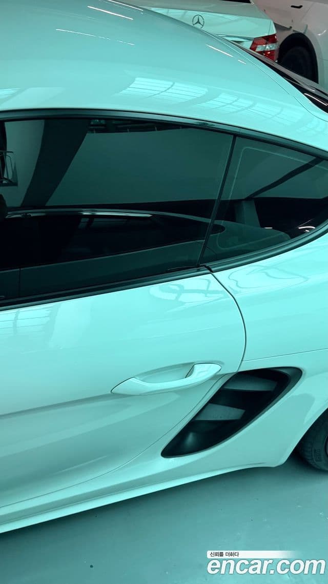 Porsche 718 Cayman 2019 — Фото 15/20