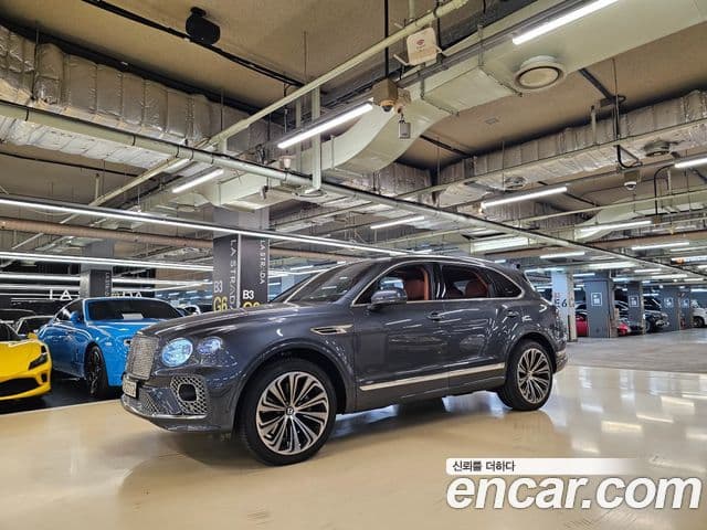 Bentley Bentayga 2022 — Фото 3/20