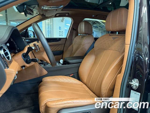Bentley Bentayga 2018 — Photo 4/20