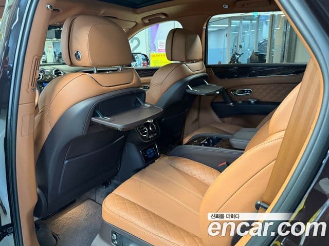 Bentley Bentayga 2018 — Photo 13/20