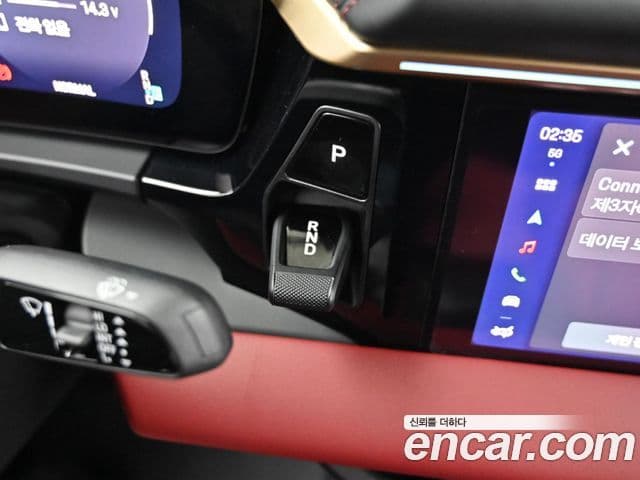 Porsche Macan EV 2025 — ფოტო 6/20