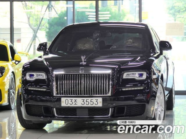 Rolls-Royce Ghost 2018 — ფოტო 3/18