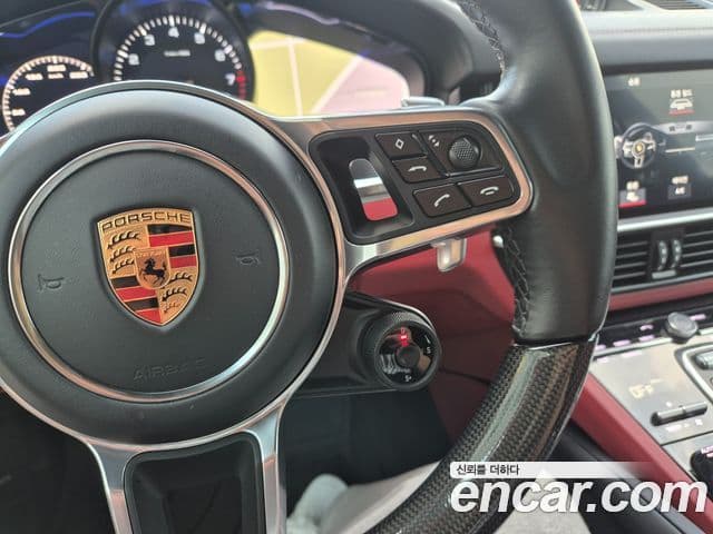 Porsche Cayenne 2019 — Photo 15/20