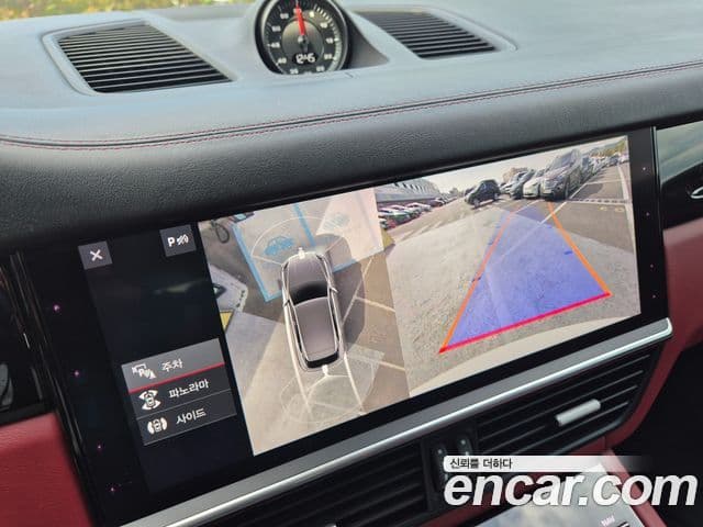 Porsche Cayenne 2019 — Photo 4/20