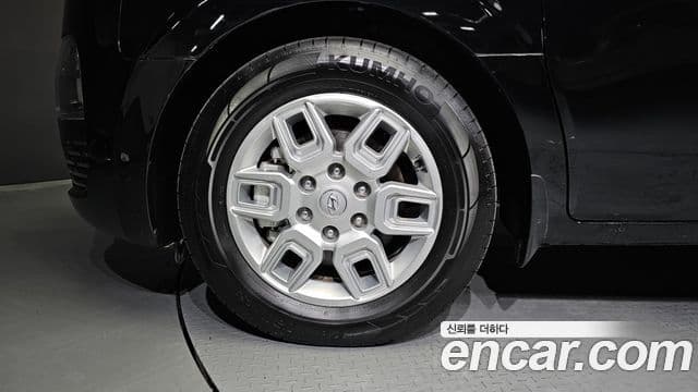 Hyundai Staria 2022 — Photo 9/20