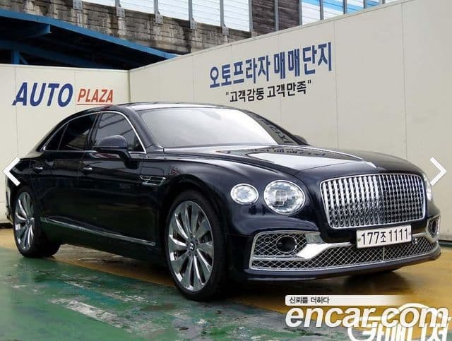 Bentley Flying Spur 2022 — Photo 2/20