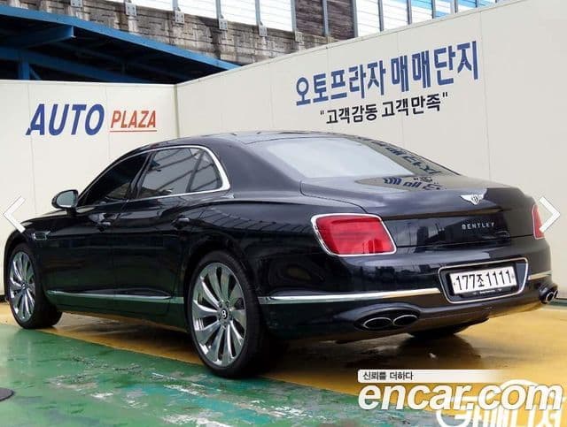Bentley Flying Spur 2022 — Photo 17/20