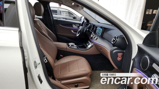 Mercedes-Benz E-Class 2018 — Şəkil 11/20