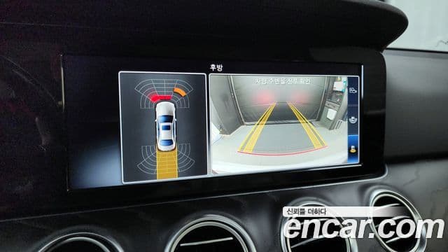 Mercedes-Benz E-Class 2018 — Şəkil 15/20