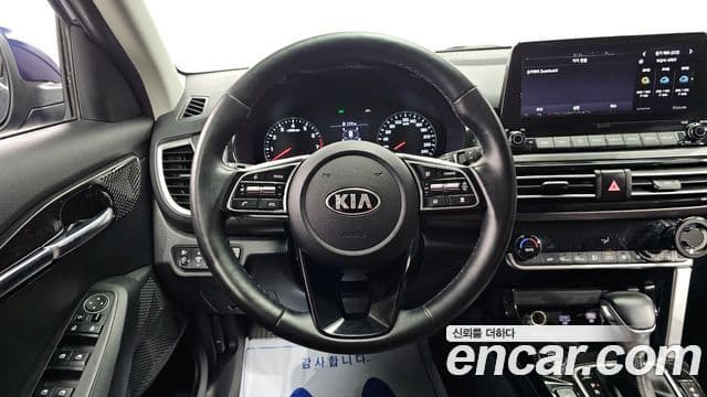 Kia Seltos 2020 — фото 13 из 20