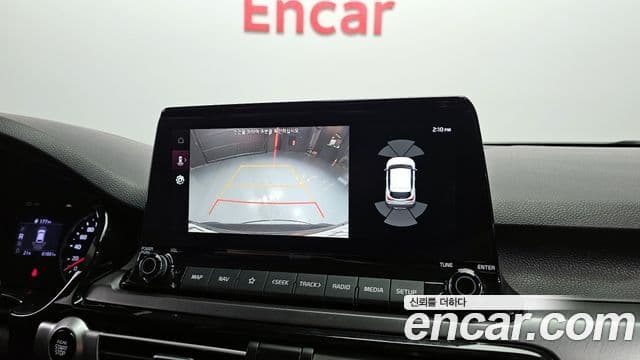 Kia Seltos 2020 — ფოტო 16/20