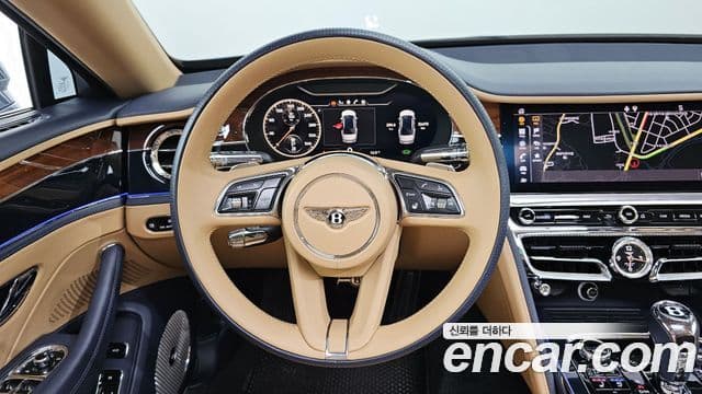 Bentley Flying Spur 2021 — ფოტო 13/20