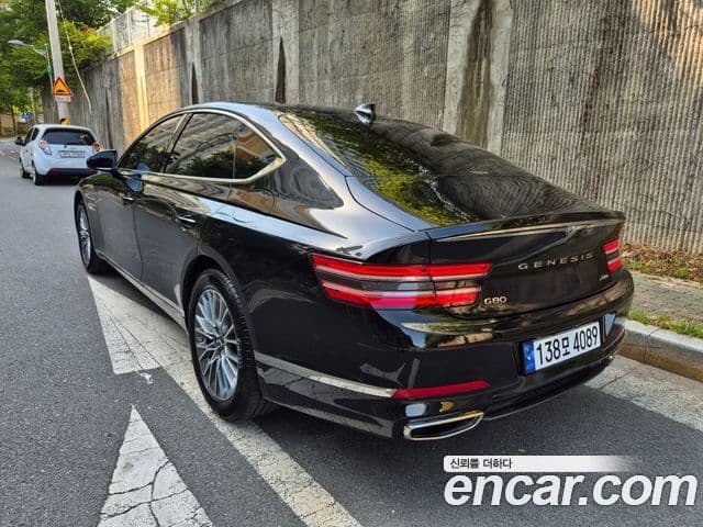 Genesis G80 2023 — Photo 11/20